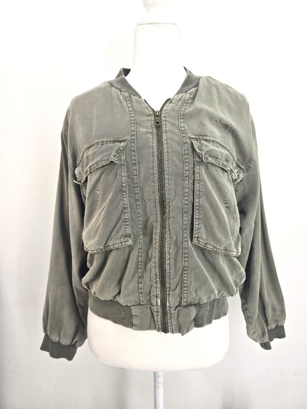 YOUNG FABULOUS & BROKE Fara Olive Green Light Tencel Bomber Crop Jacket Women M